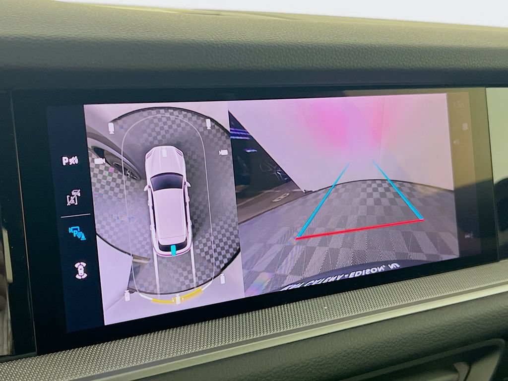 New 2026 Porsche Cayenne AWD/4WD image 17