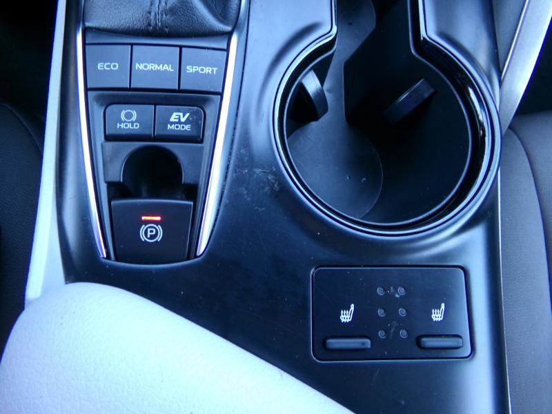 Used 2018 Toyota Camry LE FWD image 22