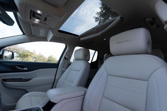 Used 2021 GMC Acadia Denali w/ Denali Technology Package image 26