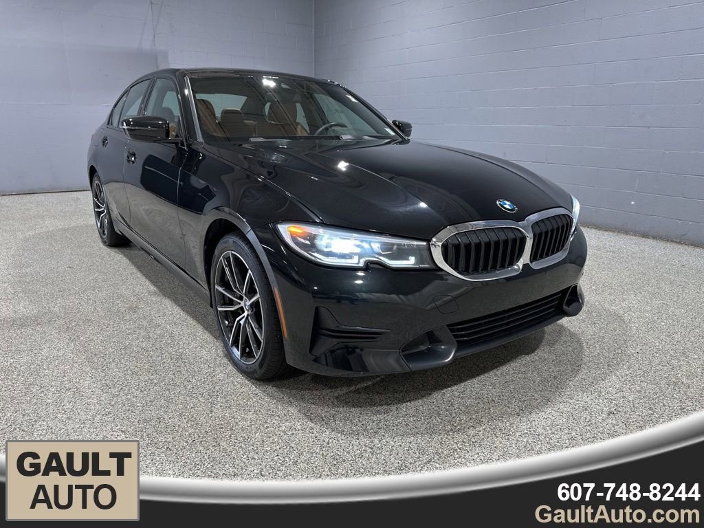 Certified 2022 BMW 330i xDrive Sedan w/ Driving Assistance Package image 1