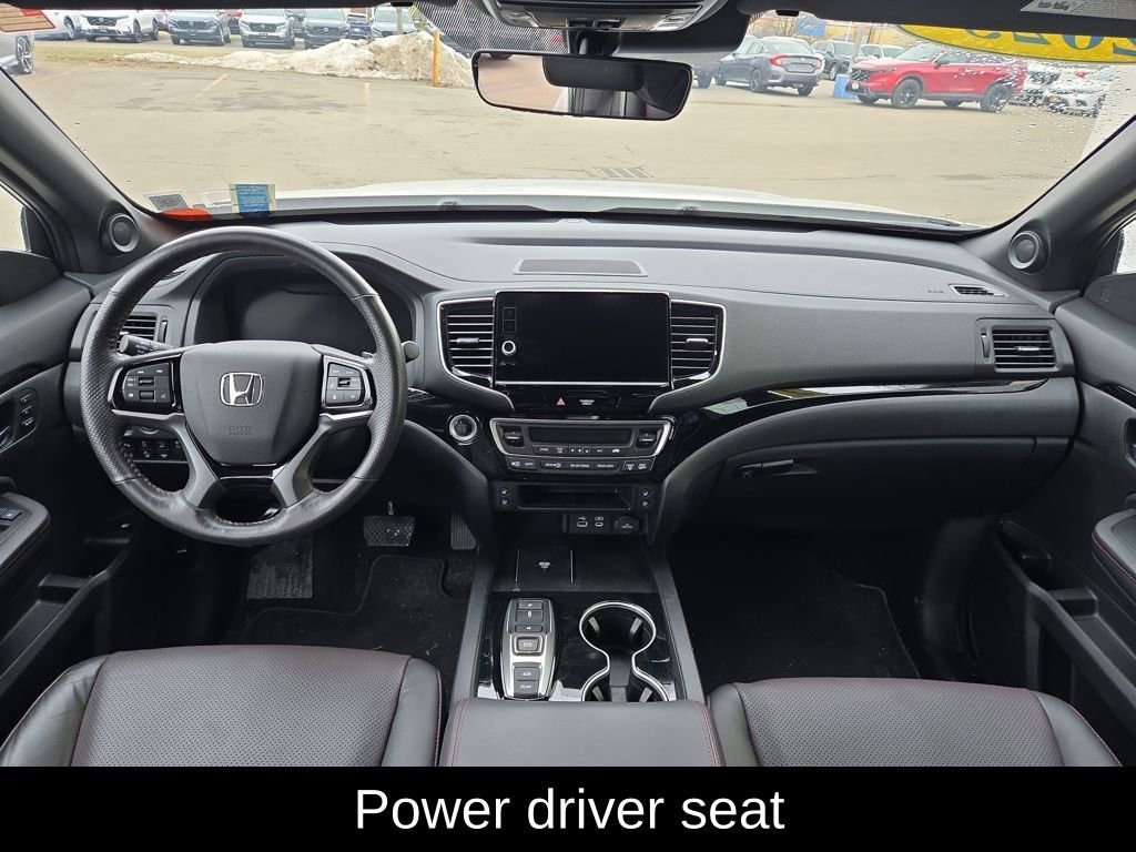 Certified 2025 Honda Ridgeline Black Edition image 14