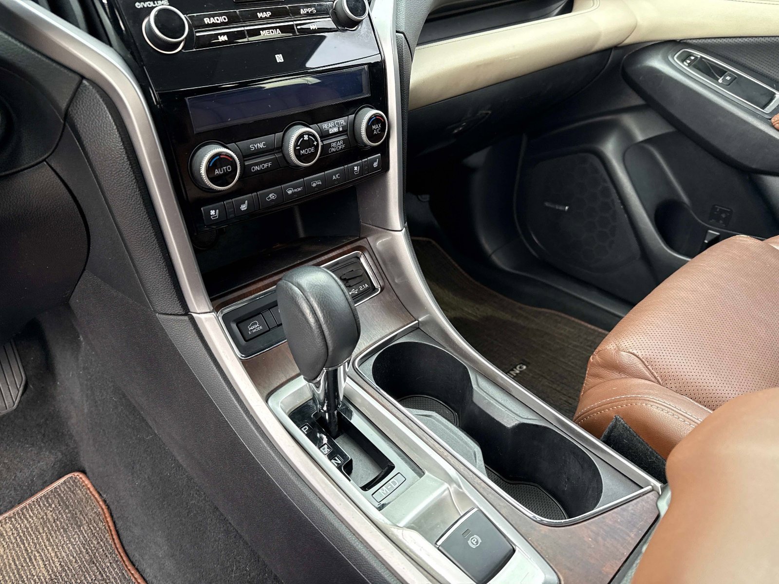 Used 2020 Subaru Ascent Touring image 26