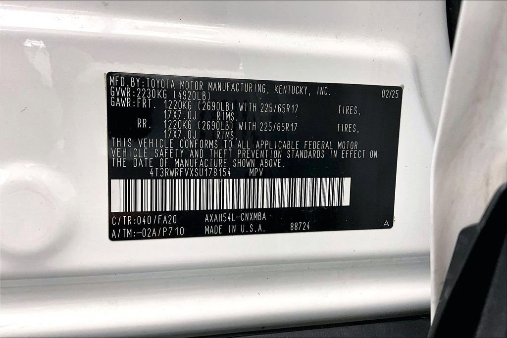 Used 2025 Toyota RAV4 XLE image 35