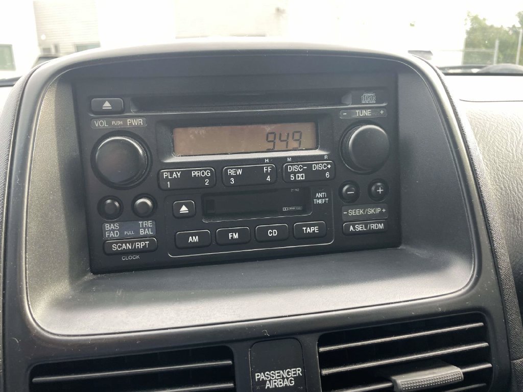 Used 2005 Honda CR-V LX image 22