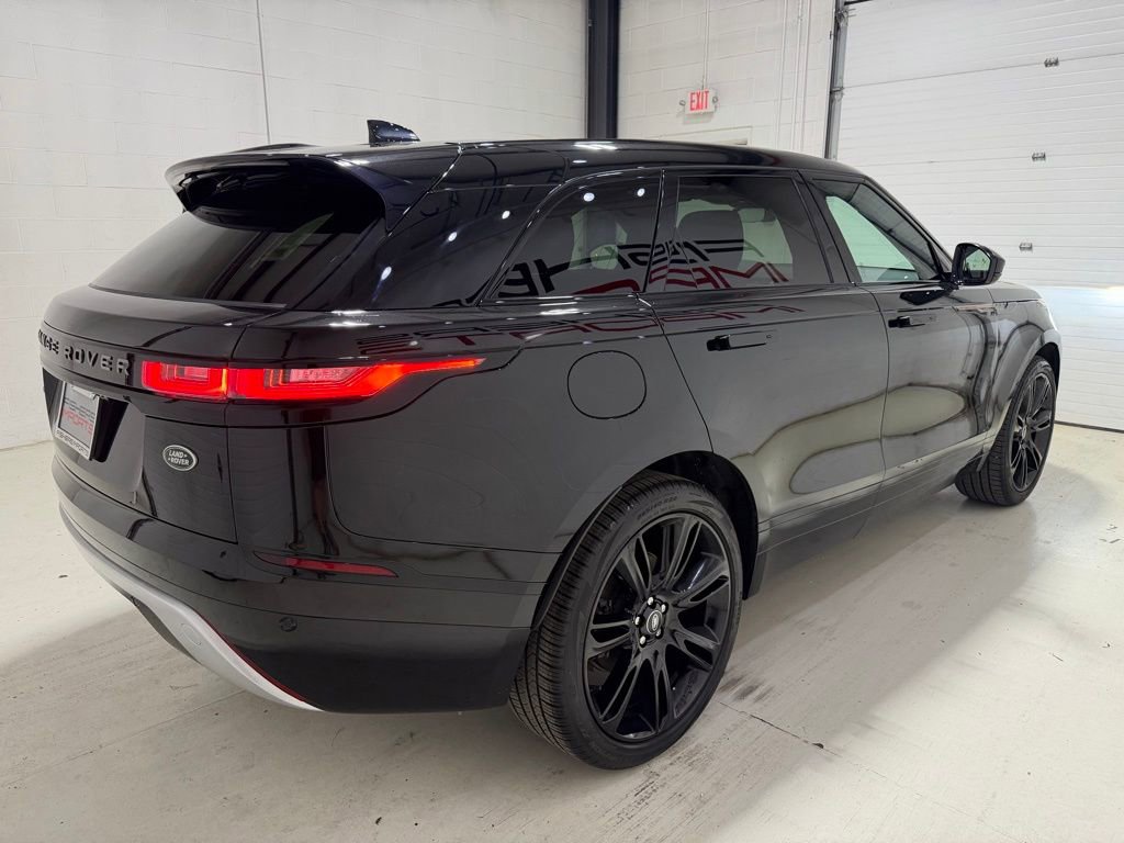 Used 2022 Land Rover Range Rover Velar R-Dynamic S AWD/4WD image 8