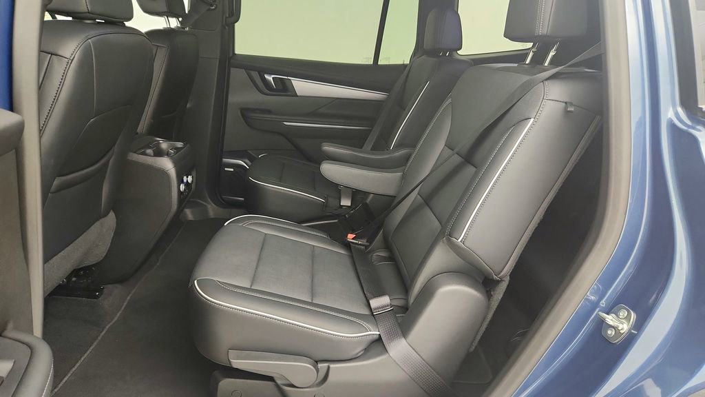 Certified 2025 Buick Enclave Preferred image 25