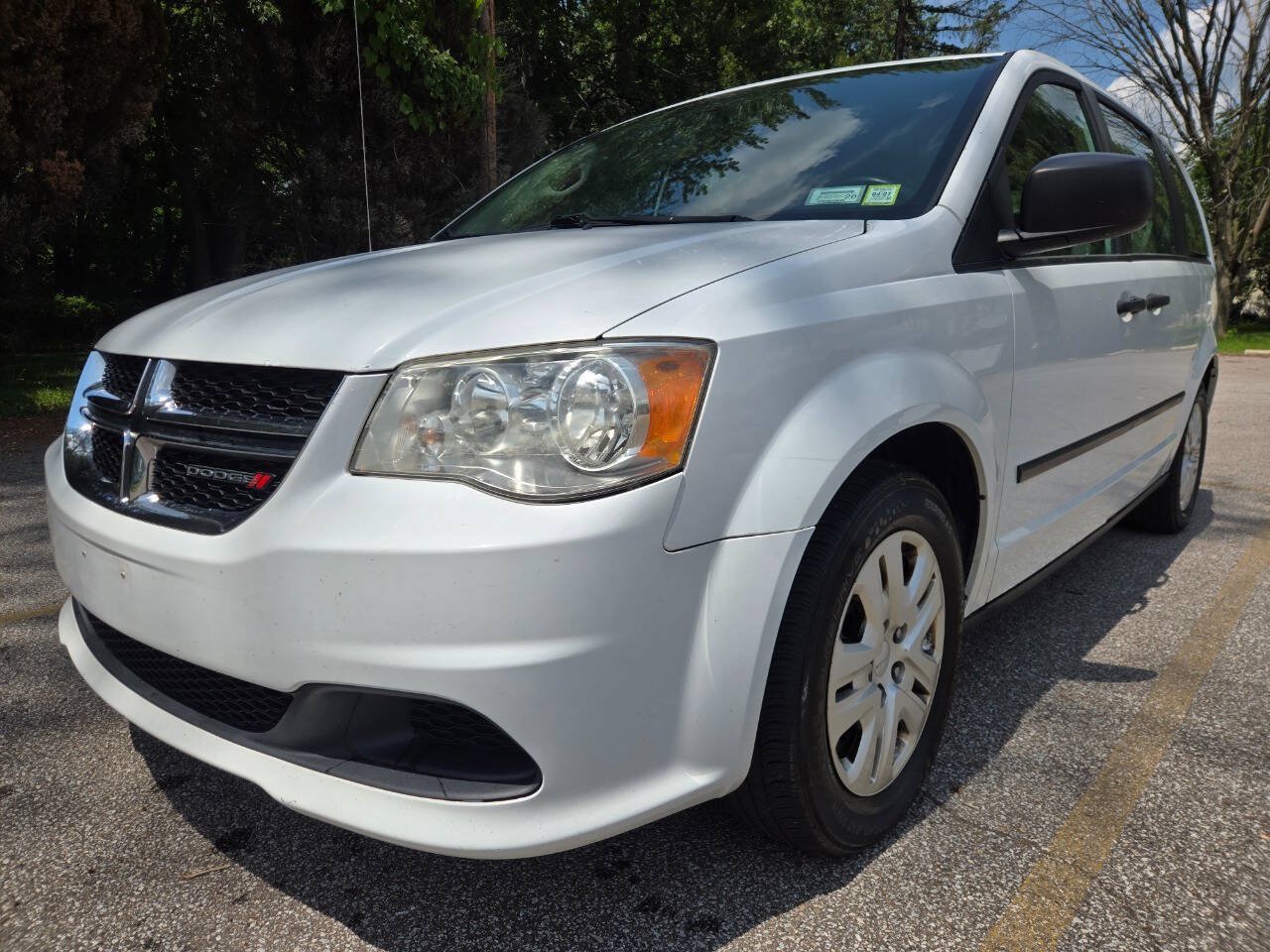 Used 2014 Dodge Grand Caravan American Value Package FWD image 1