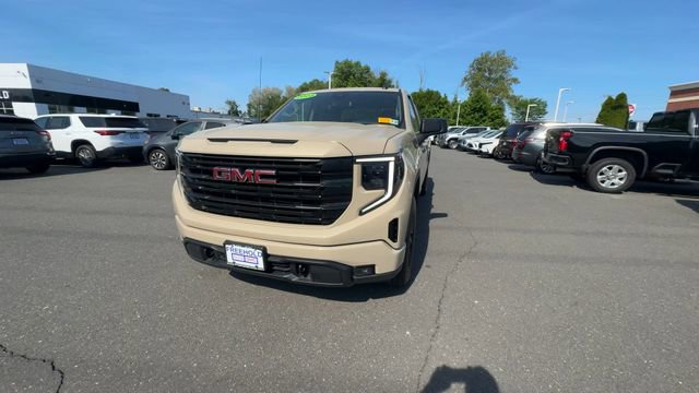 Used 2023 GMC Sierra 1500 Elevation AWD/4WD image 3