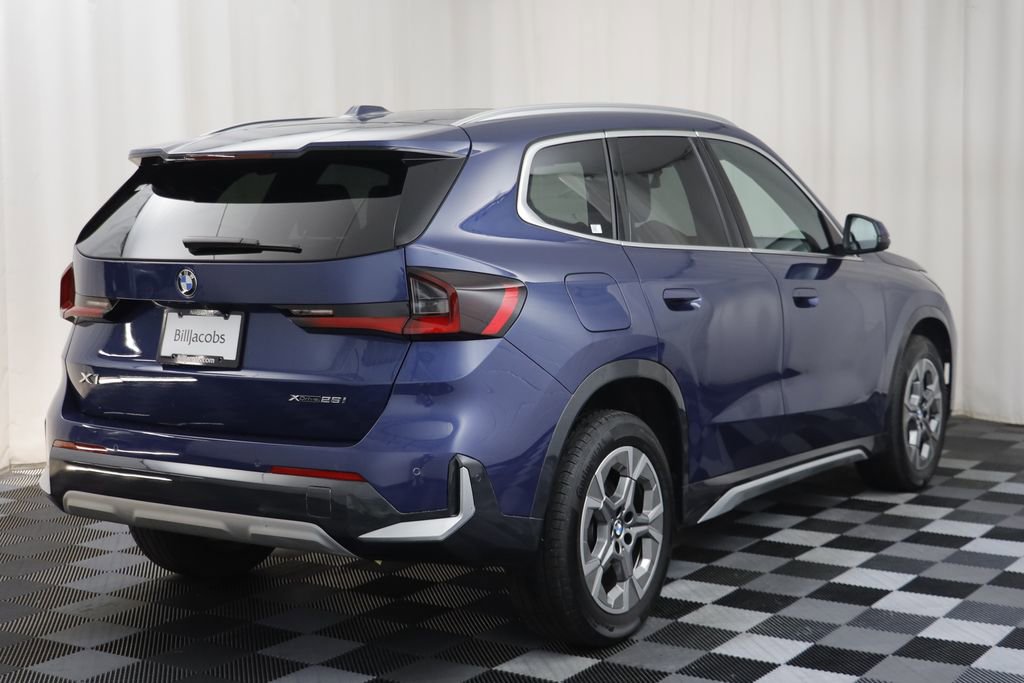 Certified 2025 BMW X1 xDrive28i w/ Premium Package image 15