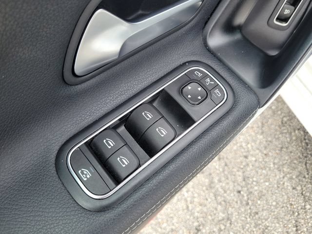 Used 2025 Mercedes-Benz CLA 250 image 17