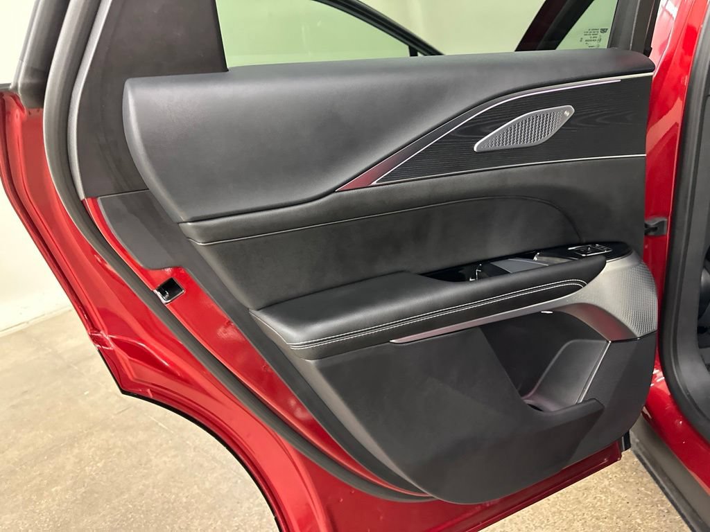 Certified 2025 Cadillac Lyriq Luxury w/ LPO, Floor Liner Package AWD/4WD image 29