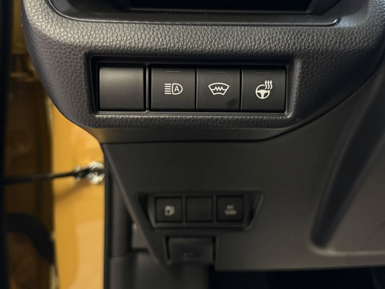 New 2026 Toyota Prius Plug-In Hybrid FWD image 17