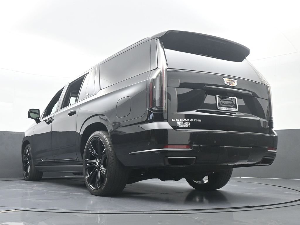 Used 2025 Cadillac Escalade ESV Sport w/ Touring Package image 71