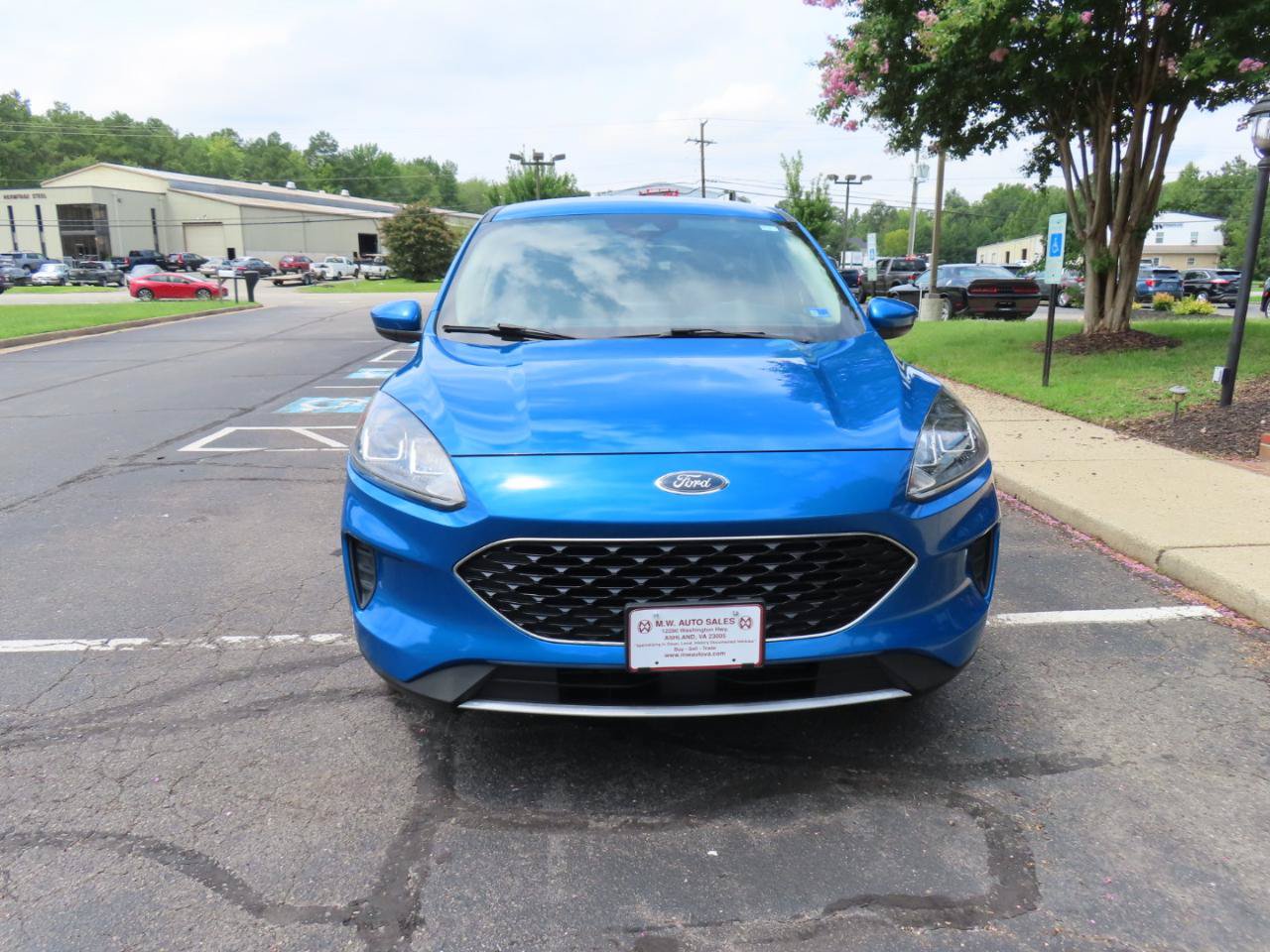 Used 2020 Ford Escape SE FWD image 12