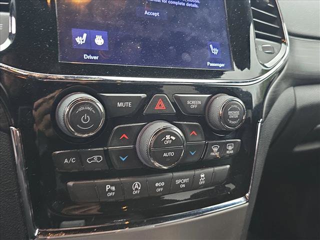 Used 2019 Jeep Grand Cherokee Altitude image 12