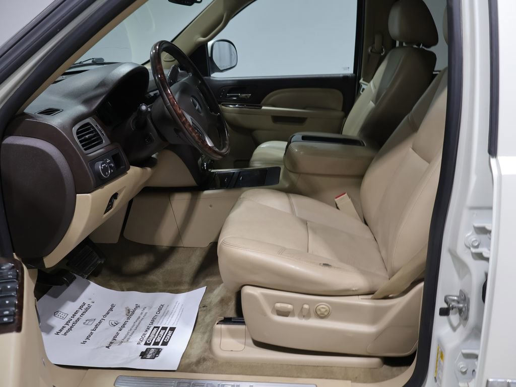 Used 2014 GMC Yukon XL Denali image 9