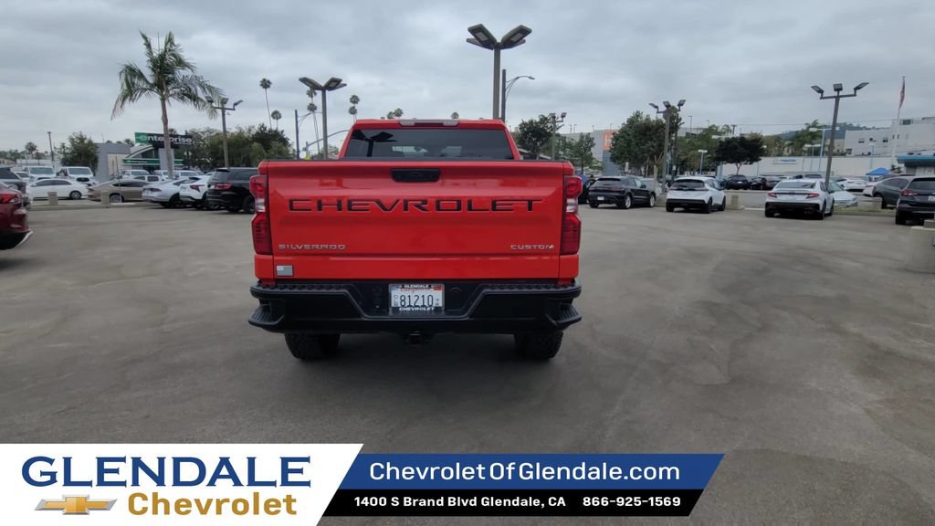 Certified 2025 Chevrolet Silverado 1500 Custom Trail Boss w/ LPO, Dark Essentials Package AWD/4WD image 7