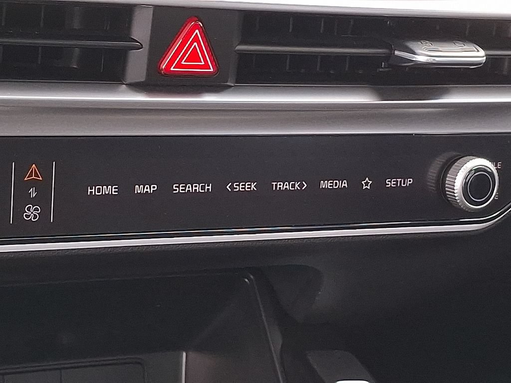 Certified 2025 Kia Sorento X-Line EX AWD/4WD image 23