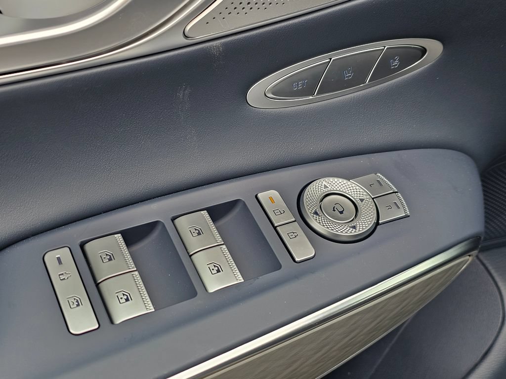 New 2026 Genesis GV70 2.5T Sport Prestige AWD/4WD image 32
