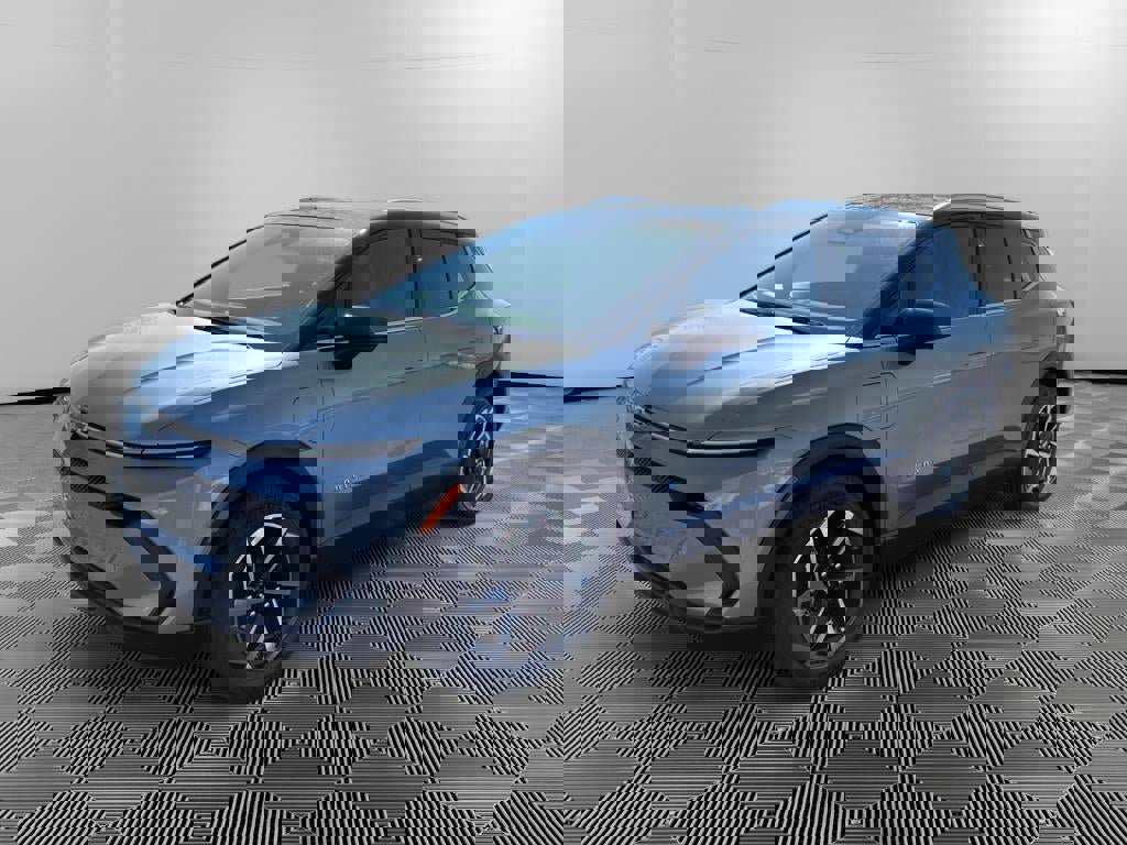 New 2026 Chevrolet Equinox EV LT image 3