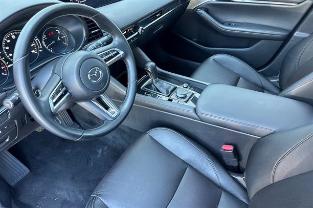Used 2019 MAZDA MAZDA3 Hatchback w/ Premium Package FWD image 9