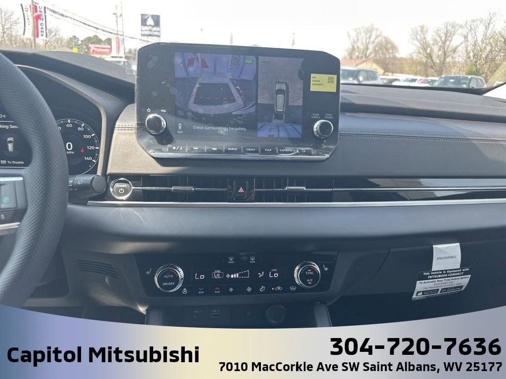 New 2025 Mitsubishi Outlander SEL image 21