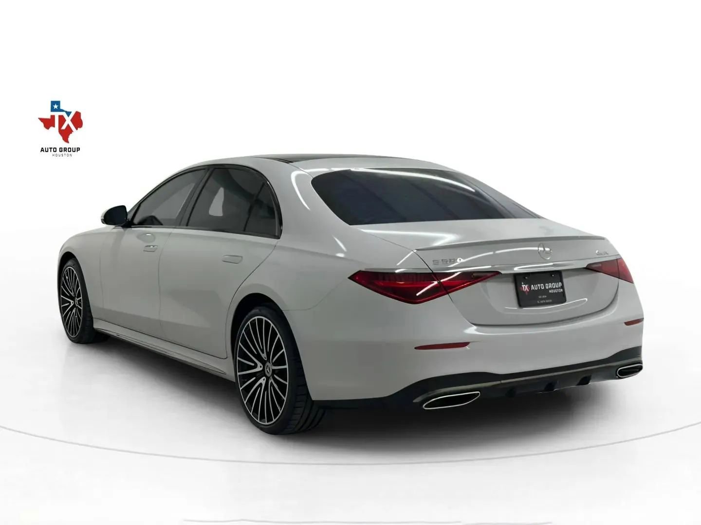 Used 2024 Mercedes-Benz S 580 4MATIC Sedan image 5