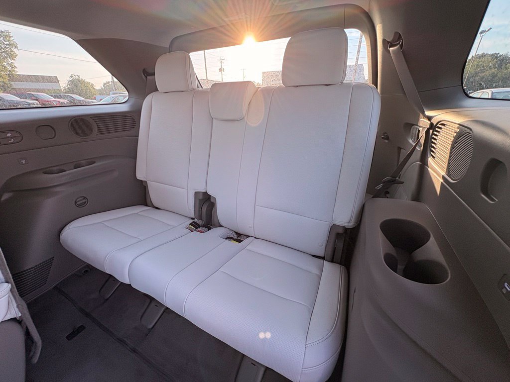 New 2027 Hyundai Palisade Limited FWD image 27