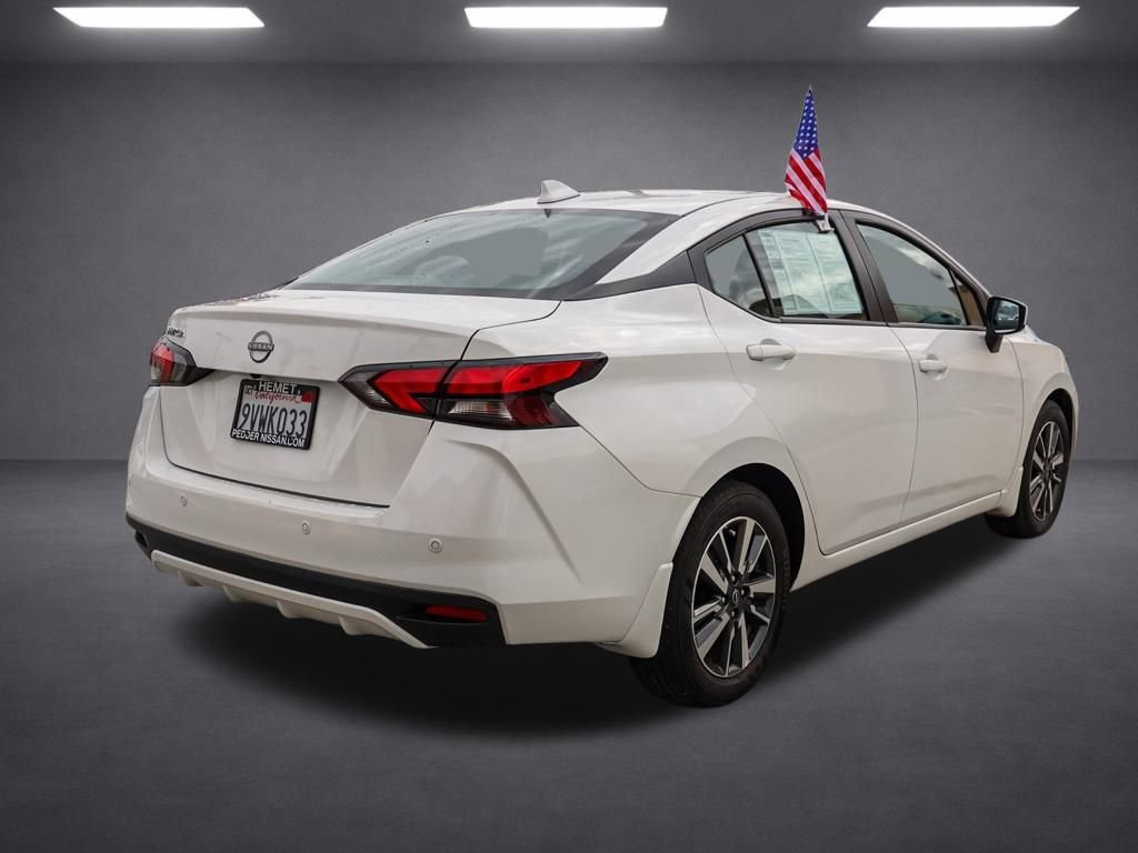 Used 2025 Nissan Versa SV w/ Trunk Package image 4