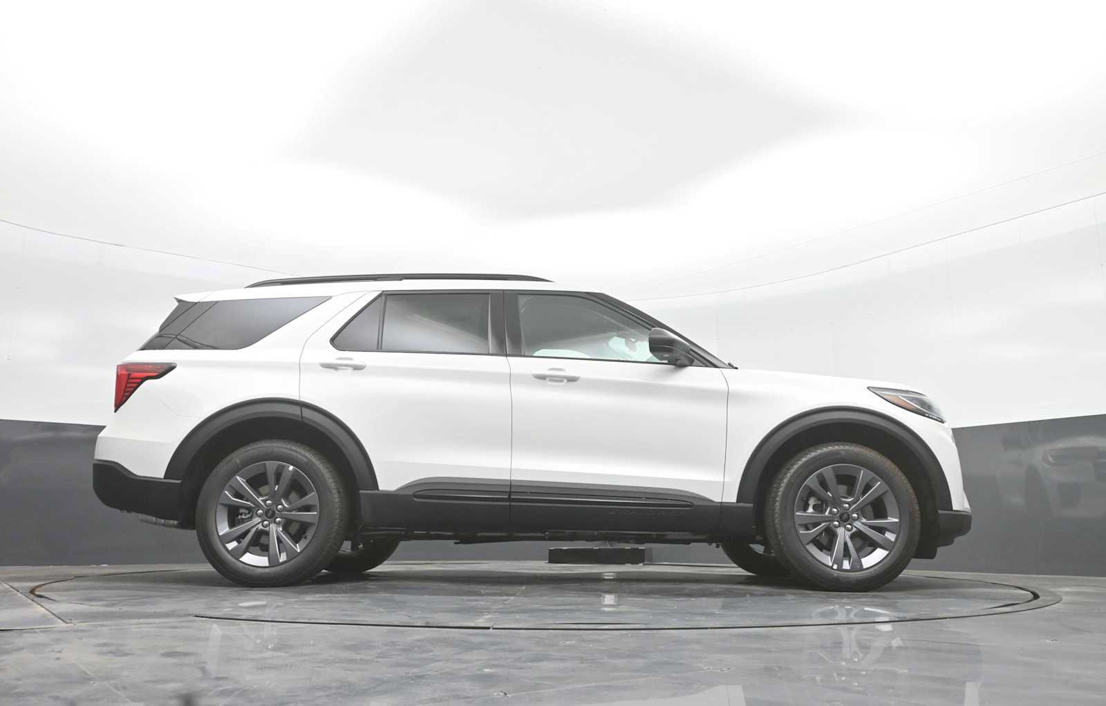 New 2026 Ford Explorer Active w/ Active Comfort Package AWD/4WD image 25