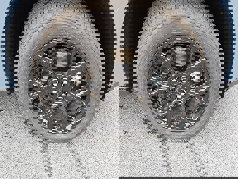 New 2025 Ford Maverick Lariat w/ Black Appearance Package image 16