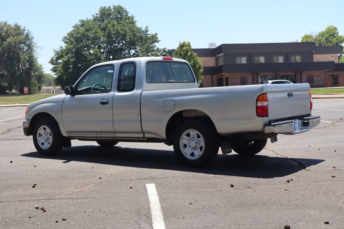 Used 2002 Toyota Tacoma 2WD Xtracab w/ SR5 Pkg w/ Chrome Pkg image 7