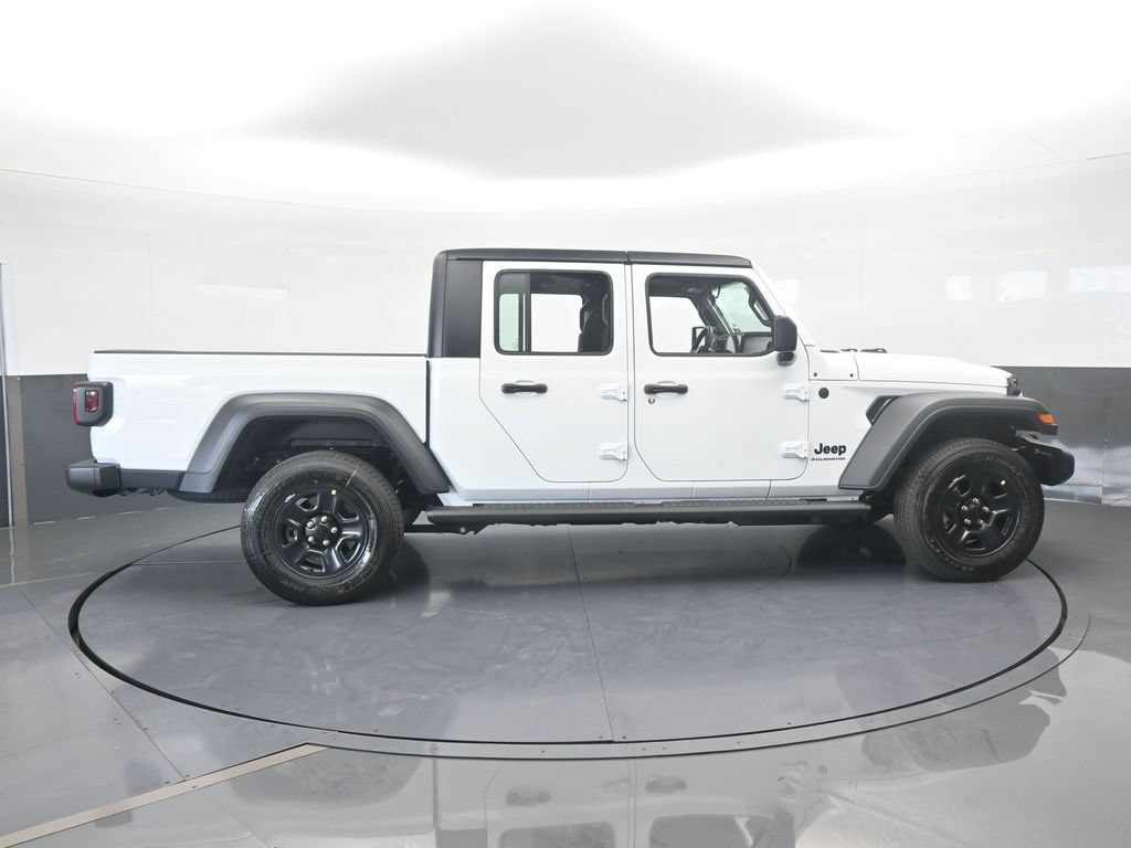 New 2026 Jeep Gladiator Sport AWD/4WD image 7