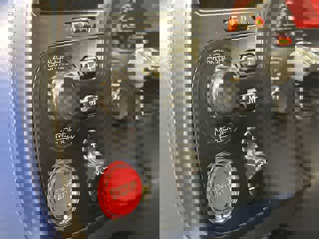 Used 2005 Honda S2000 image 17