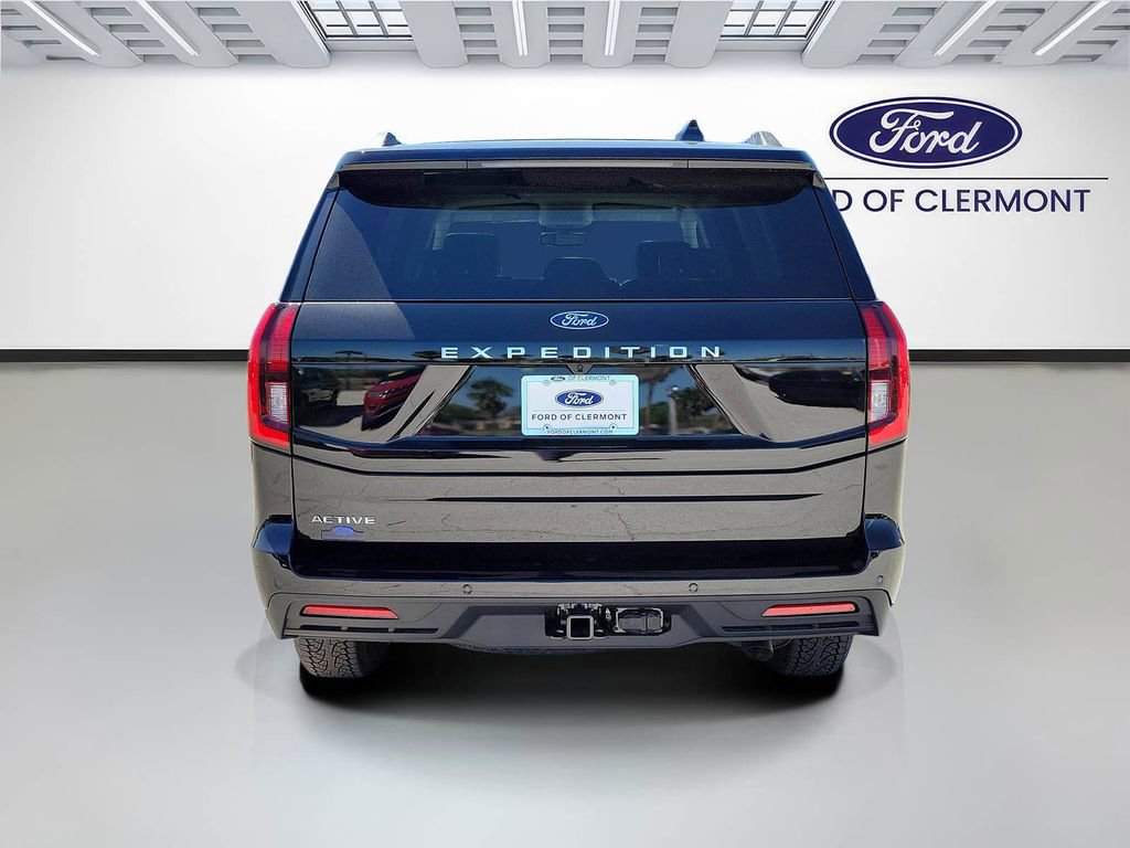 New 2026 Ford Expedition Active image 4