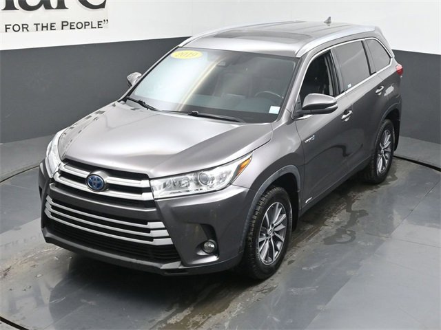 Used 2019 Toyota Highlander XLE image 46
