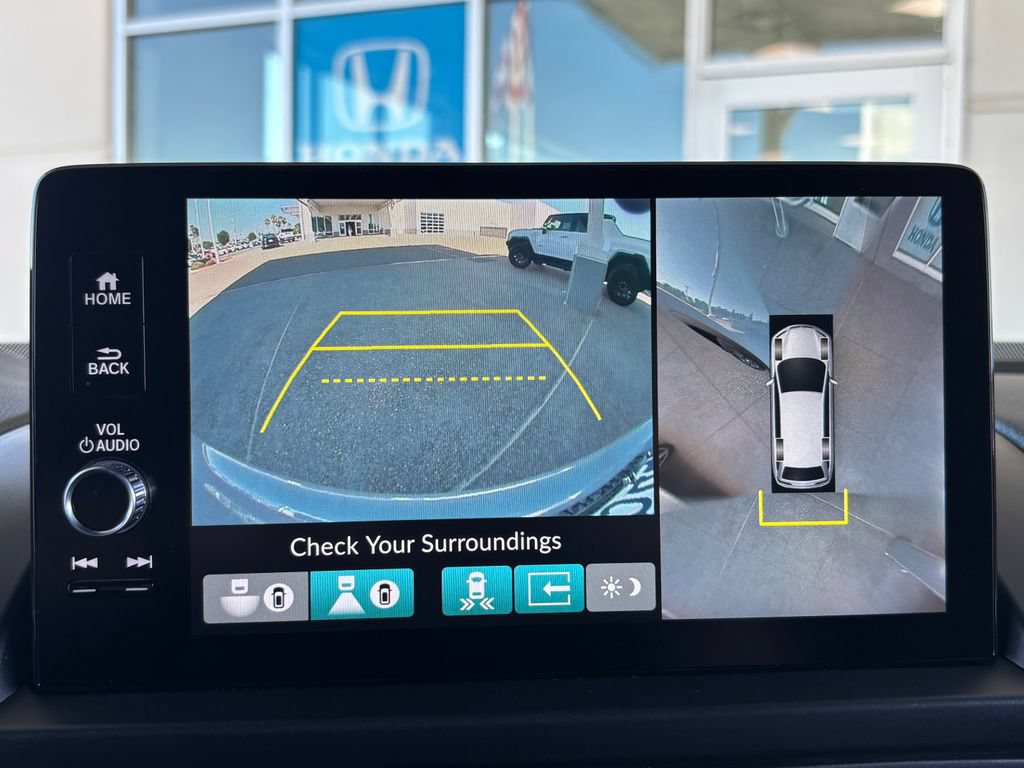 Used 2023 Honda Pilot TrailSport image 37