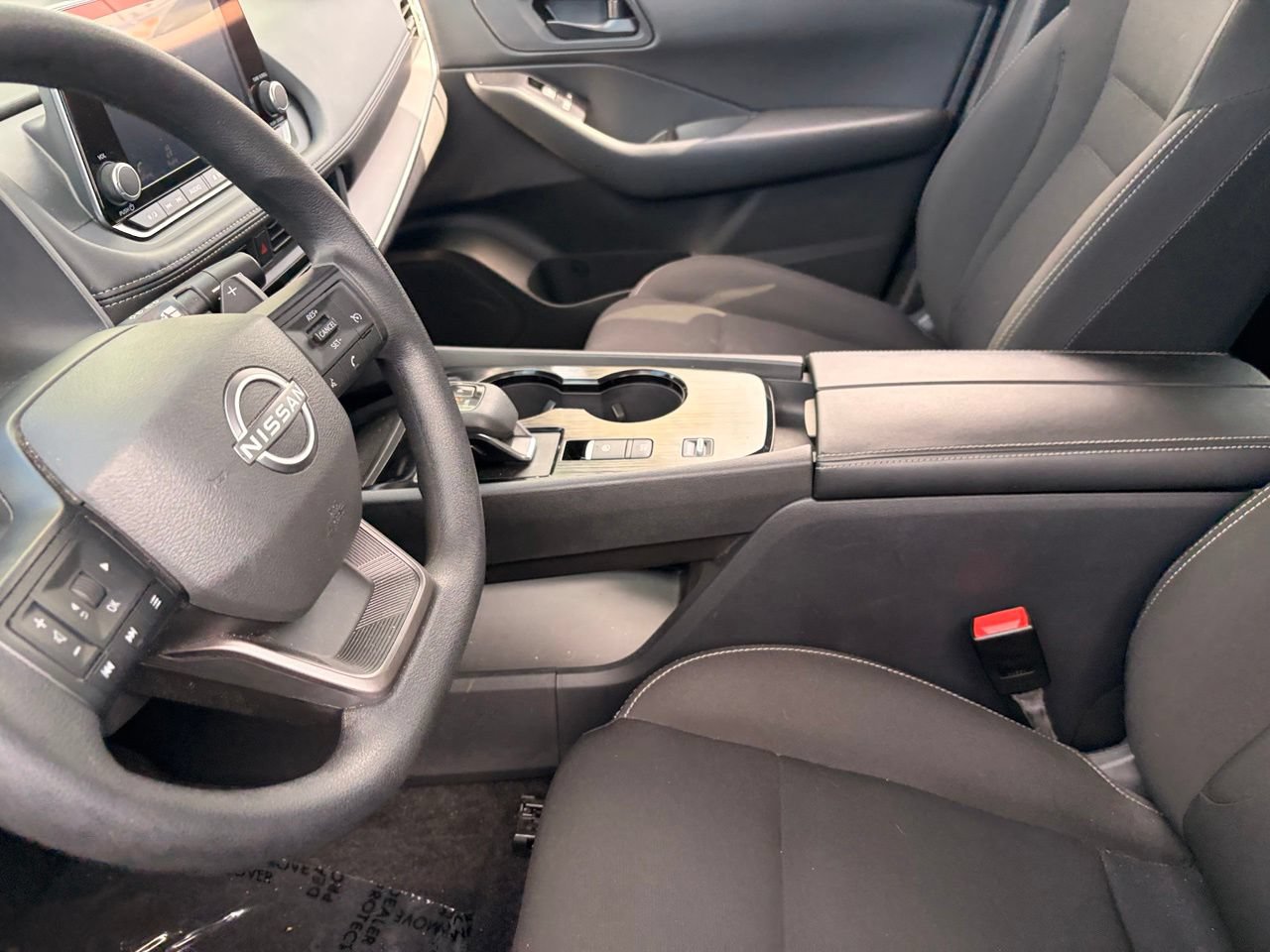 Certified 2025 Nissan Rogue S FWD image 19