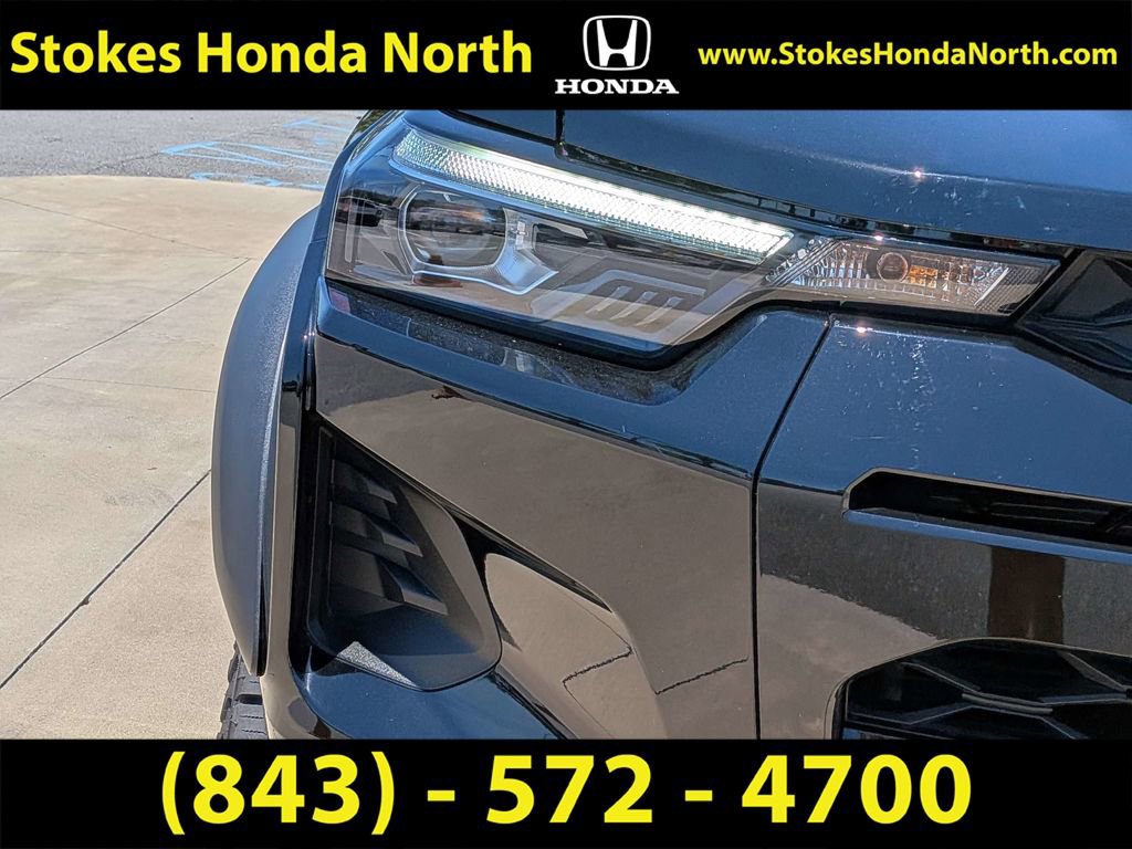 Used 2026 Chevrolet Colorado ZR2 w/ Technology Package AWD/4WD image 12