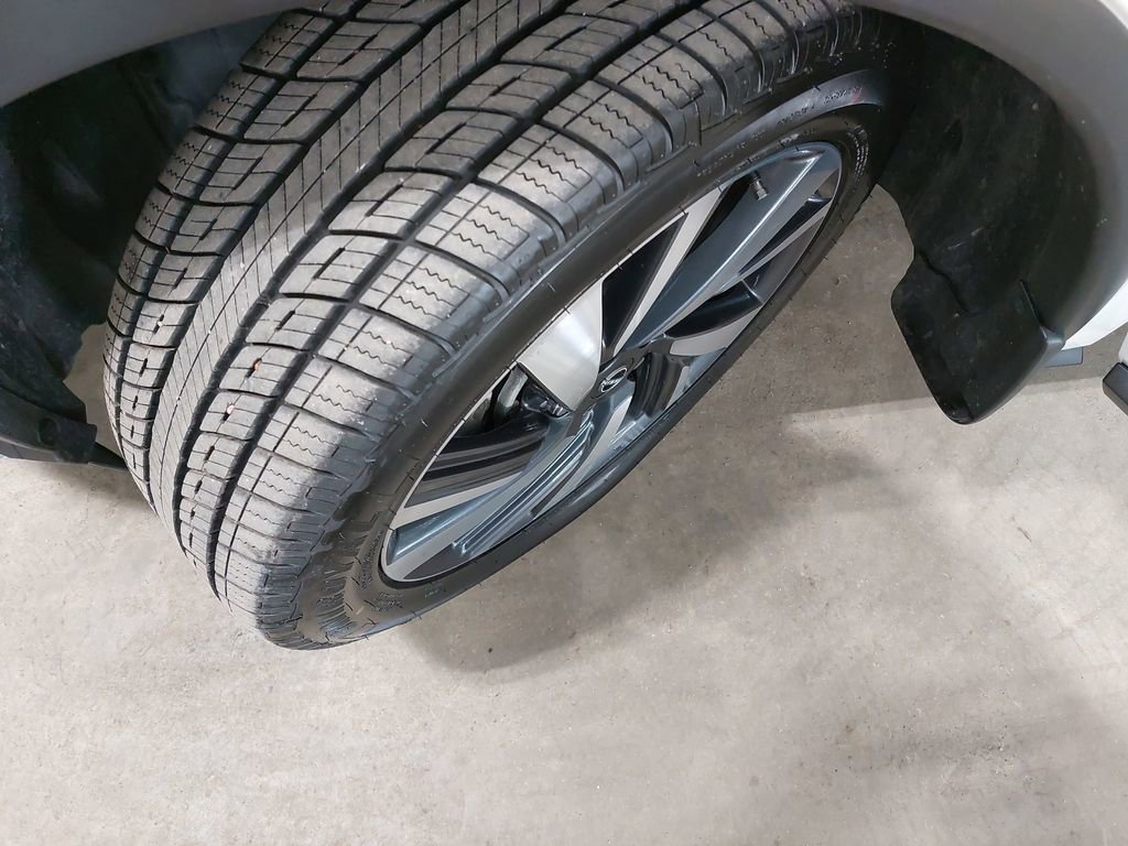 Used 2023 Nissan Murano SL w/ SL Moonroof Package image 32