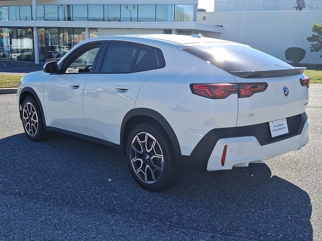 Used 2025 BMW X2 xDrive28i w/ Premium Package image 6