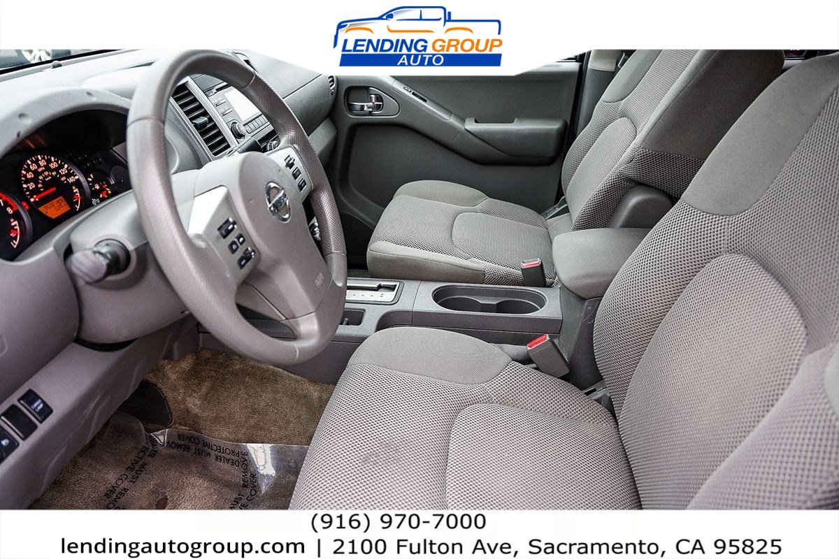 Used 2014 Nissan Frontier SV w/ SV Value Truck Package image 18