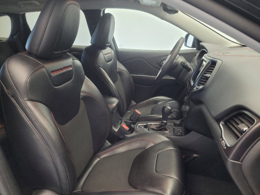 Used 2022 Jeep Cherokee Trailhawk image 21