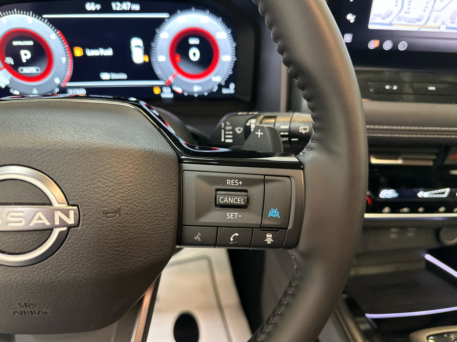 Certified 2025 Nissan Rogue Platinum image 22