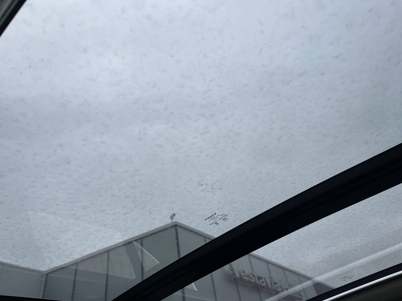 New 2025 Volvo XC40 B5 Core w/ Protection Package Premier image 17