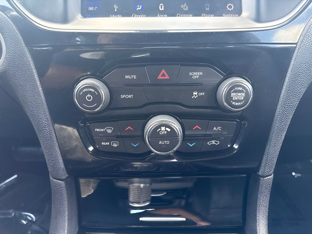 Used 2019 Chrysler 300 S RWD image 11