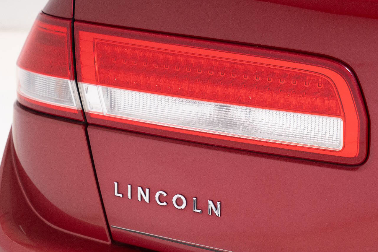 Used 2012 Lincoln MKZ AWD w/ Sport Appearance Pkg image 18