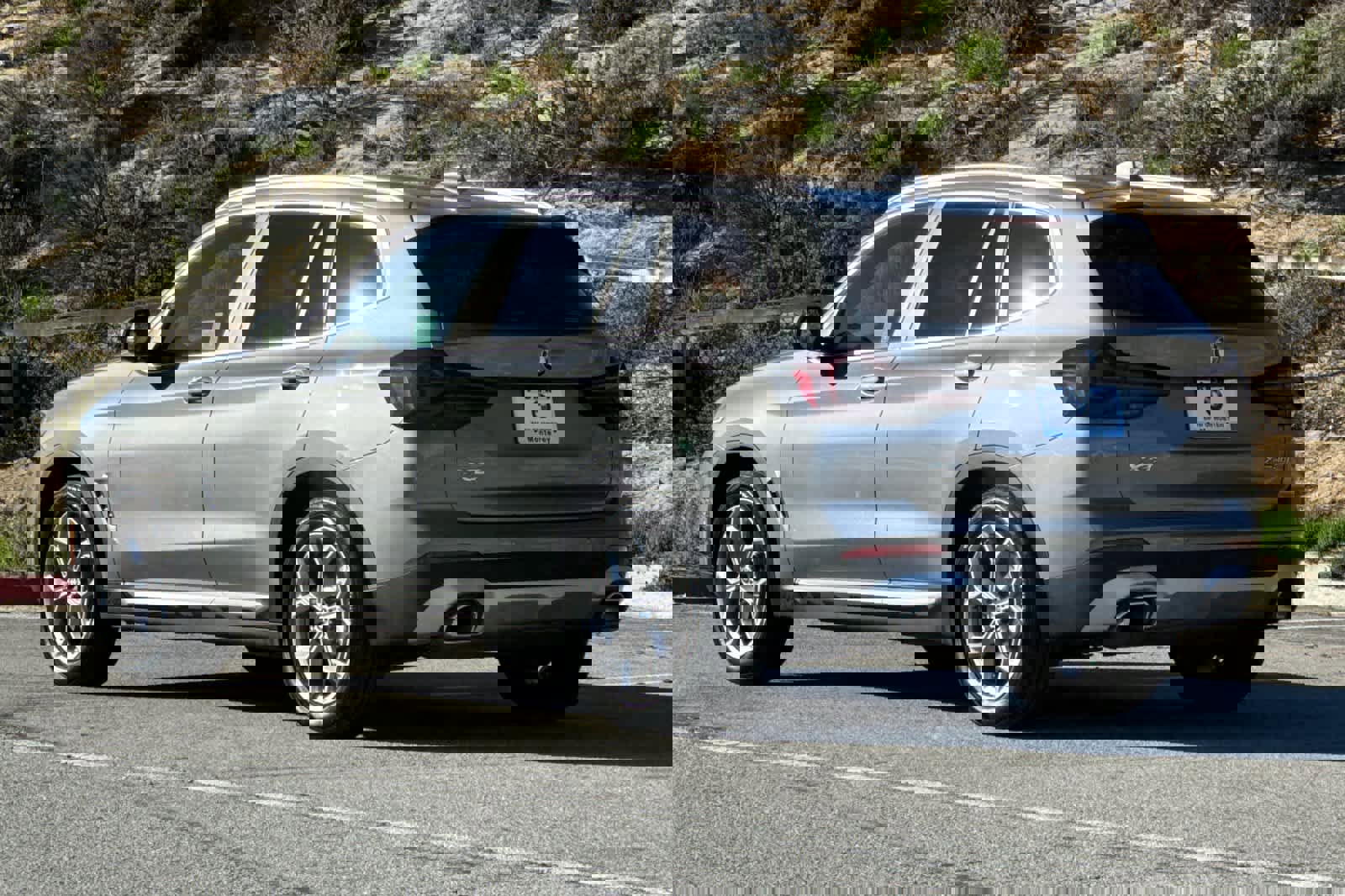 Certified 2023 BMW X3 xDrive30i w/ Premium Package image 8