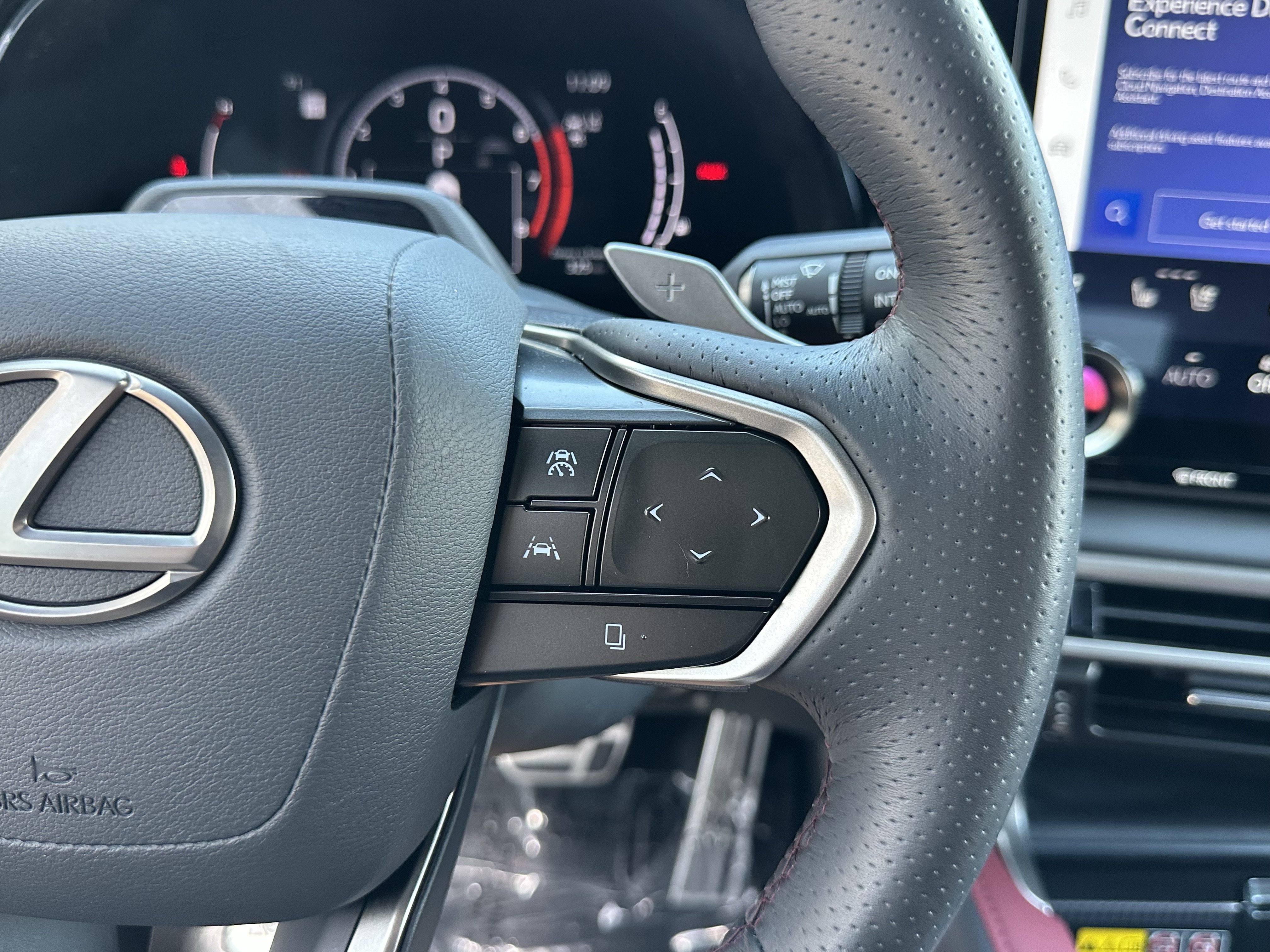 Used 2023 Lexus RX 350 F Sport w/ Accessory Package (Z1) AWD/4WD image 32