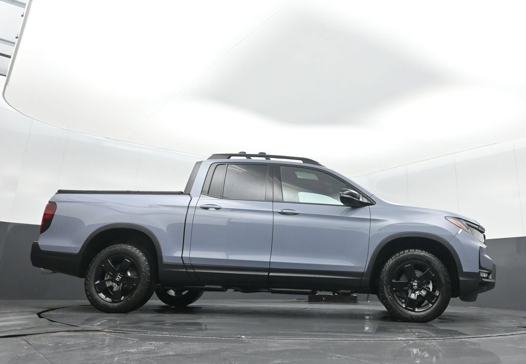 New 2026 Honda Ridgeline Black Edition image 14